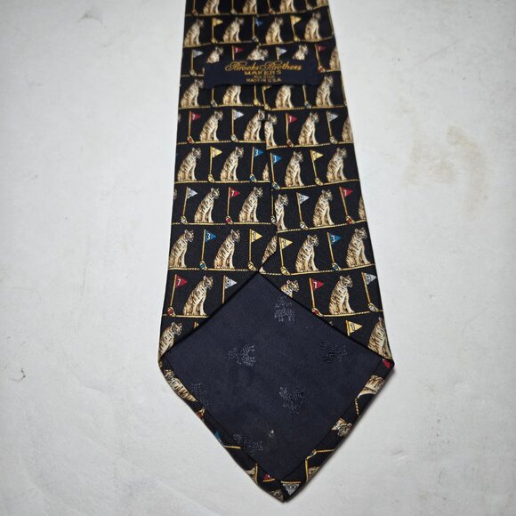 Vintage Brooks Brothers Blue Silk Tie Tigers & Golf Made in USA 3.75" x 57" - Picture 4 of 7